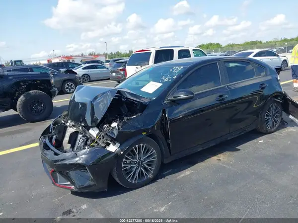 3KPF54AD8RE743126 2024 KIA FORTE - Image 2