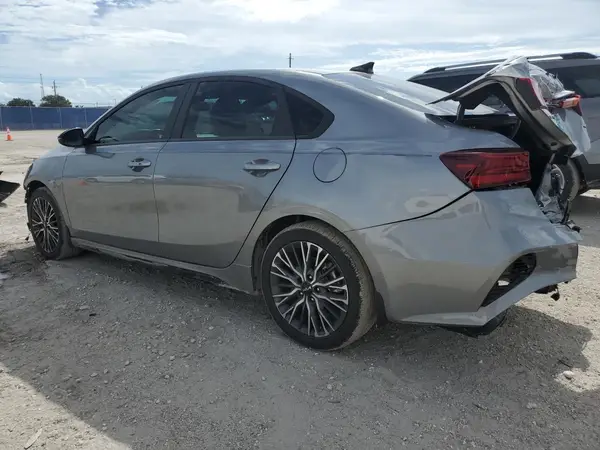 3KPF54AD8RE743420 2024 KIA FORTE - Image 2