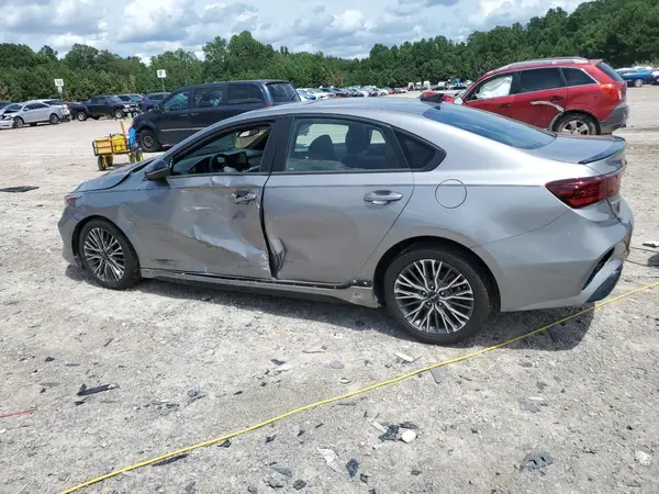 3KPF54AD8RE750206 2024 KIA FORTE - Image 2