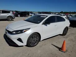 3KPF54AD8RE755440 2024 KIA FORTE