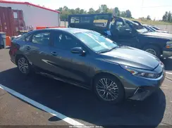 3KPF54AD8RE756670 2024 KIA FORTE