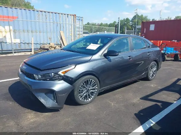 3KPF54AD8RE756670 2024 KIA FORTE - Image 2