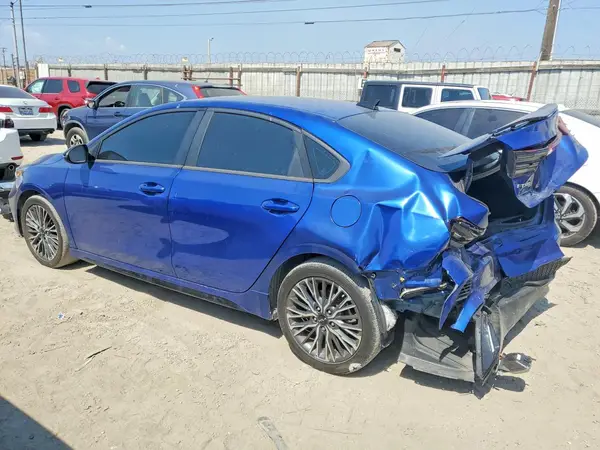 3KPF54AD8RE765613 2024 KIA FORTE - Image 2