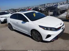 3KPF54AD8RE767605 2024 KIA FORTE