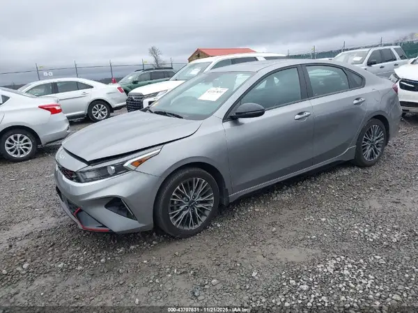3KPF54AD8RE774389 2024 KIA FORTE - Image 2