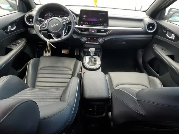 3KPF54AD8RE776546 2024 KIA FORTE - Image 8
