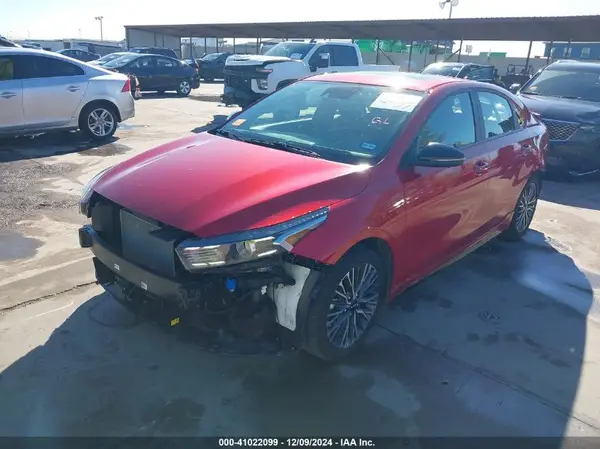 3KPF54AD8RE777096 2024 KIA FORTE - Image 2