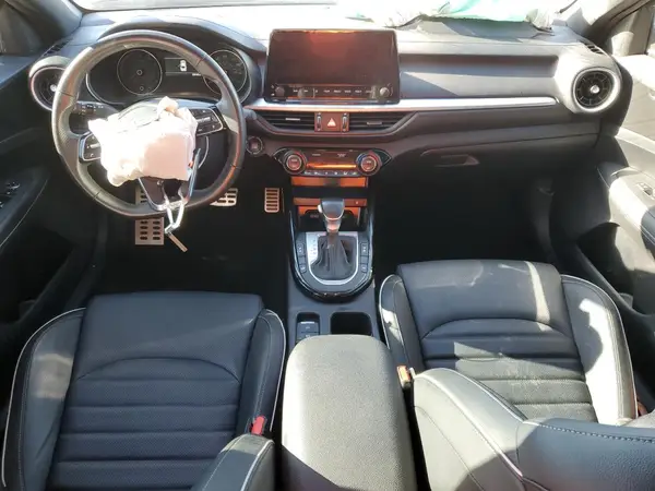 3KPF54AD8RE781360 2024 KIA FORTE - Image 8