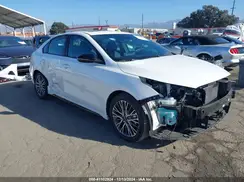 3KPF54AD8RE785389 2024 KIA FORTE