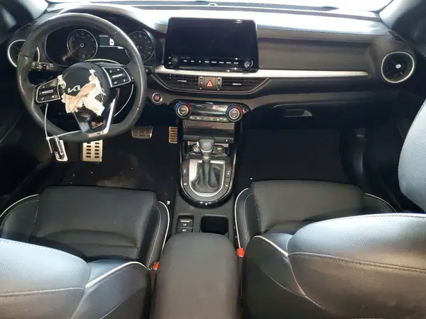 3KPF54AD8RE788759 2024 KIA FORTE - Image 8