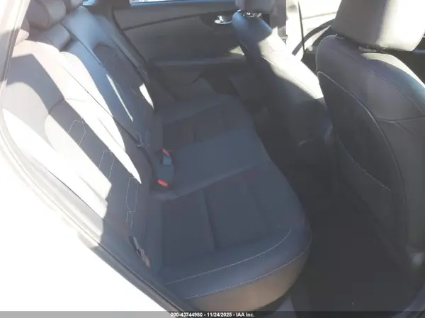 3KPF54AD8RE800232 2024 KIA FORTE - Image 8