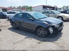 3KPF54AD8RE801042 2024 KIA FORTE