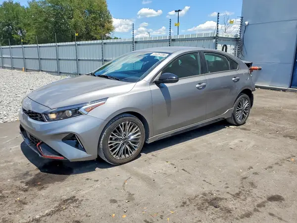 3KPF54AD8RE801560 2024 KIA FORTE - Image 1