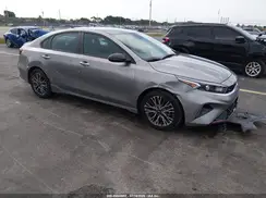 3KPF54AD8RE801686 2024 KIA FORTE
