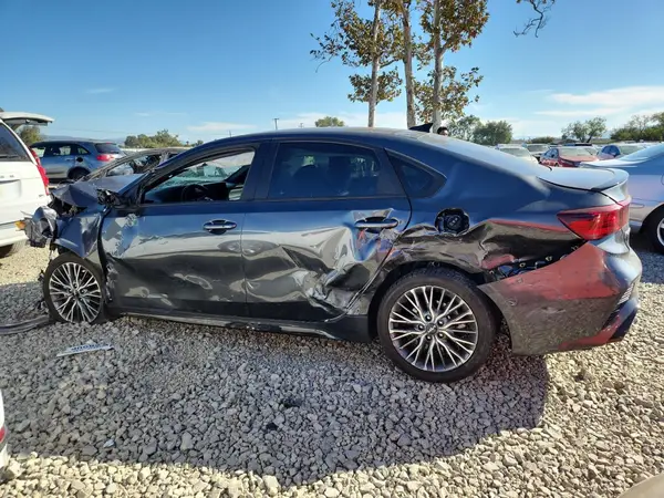 3KPF54AD8RE803180 2024 KIA FORTE - Image 2
