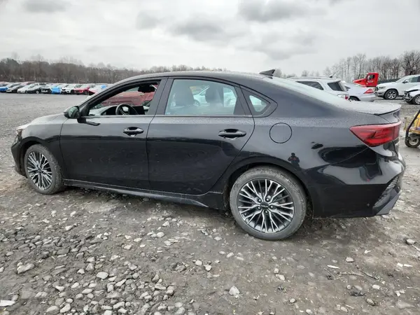 3KPF54AD8RE807469 2024 KIA FORTE - Image 2