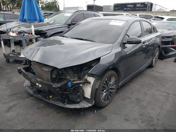 3KPF54AD8RE808072 2024 KIA FORTE - Image 2