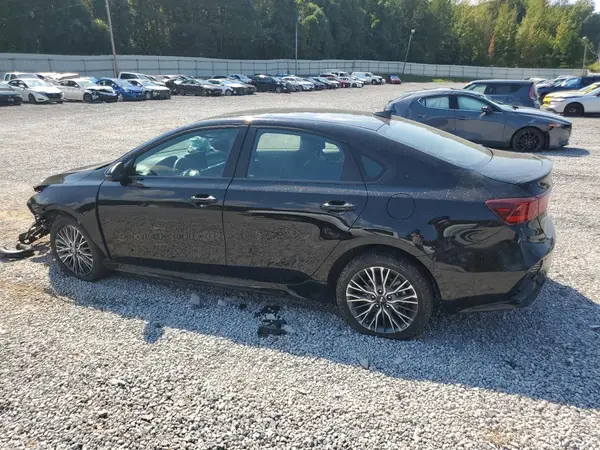 3KPF54AD8RE808234 2024 KIA FORTE - Image 2