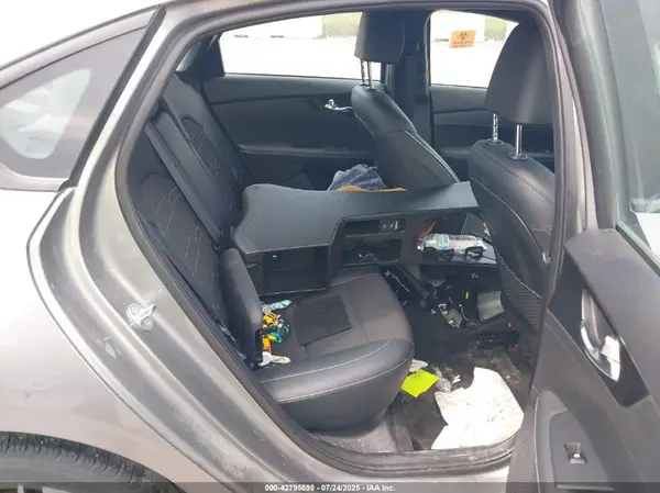 3KPF54AD8RE808900 2024 KIA FORTE - Image 8