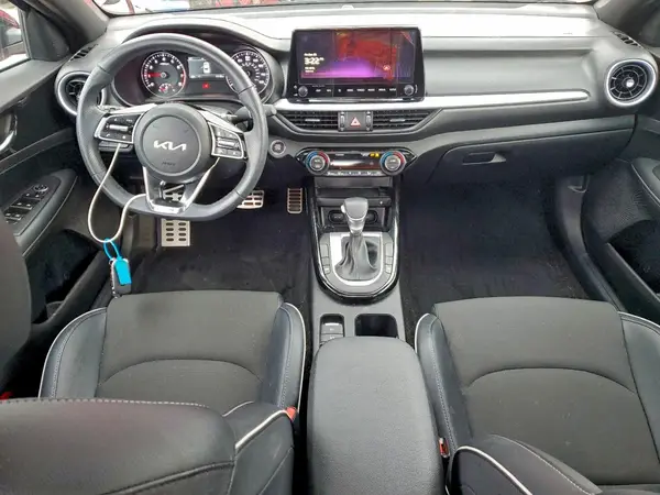 3KPF54AD8RE810517 2024 KIA FORTE - Image 8