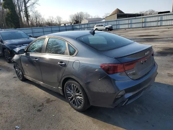 3KPF54AD8RE813479 2024 KIA FORTE - Image 2