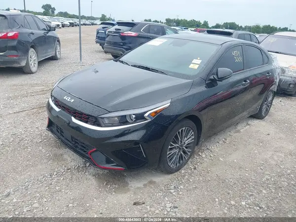 3KPF54AD8RE821145 2024 KIA FORTE - Image 2