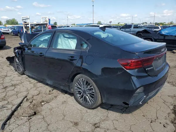 3KPF54AD8RE829620 2024 KIA FORTE - Image 2