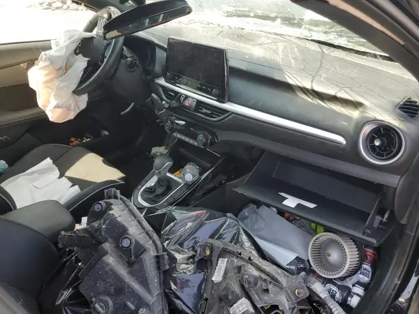 3KPF54AD8RE829620 2024 KIA FORTE - Image 8