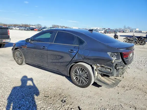 3KPF54AD8RE830539 2024 KIA FORTE - Image 2