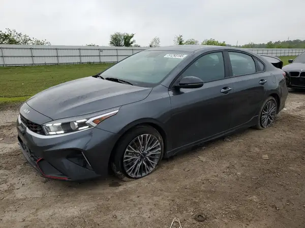 3KPF54AD8RE834218 2024 KIA FORTE - Image 1