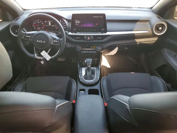 3KPF54AD8RE834946 2024 KIA FORTE - Image 8