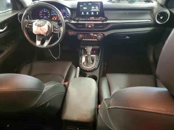 3KPF54AD9KE021086 2019 KIA FORTE - Image 8