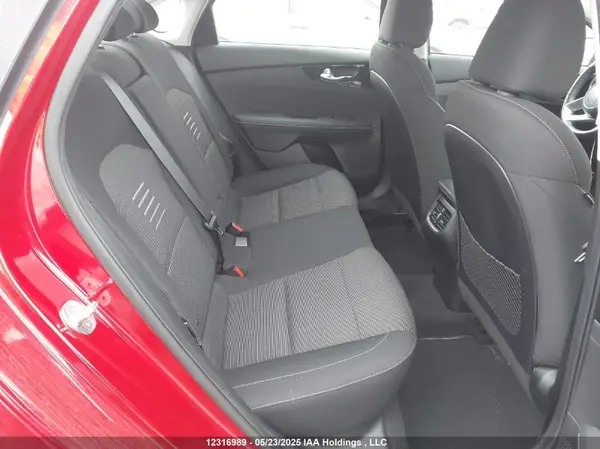 3KPF54AD9KE025610 2019 KIA FORTE - Image 8
