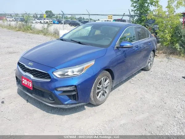 3KPF54AD9KE026109 2019 KIA FORTE - Image 2