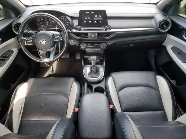 3KPF54AD9KE032721 2019 KIA FORTE - Image 8