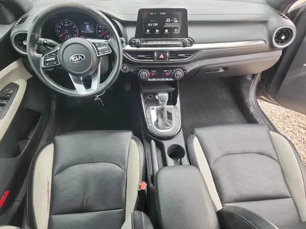 3KPF54AD9KE034145 2019 KIA FORTE - Image 8