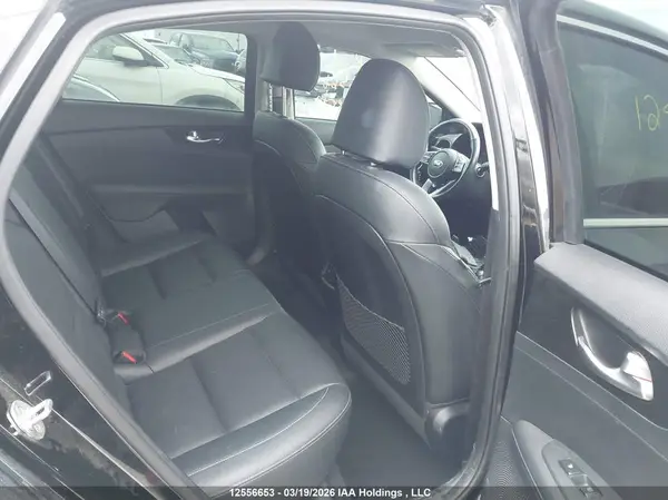 3KPF54AD9KE039703 2019 KIA FORTE - Image 8