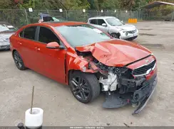 3KPF54AD9KE071115 2019 KIA FORTE