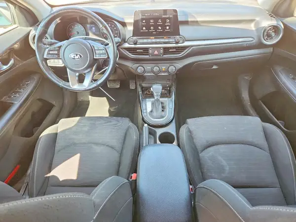 3KPF54AD9KE082244 2019 KIA FORTE - Image 8