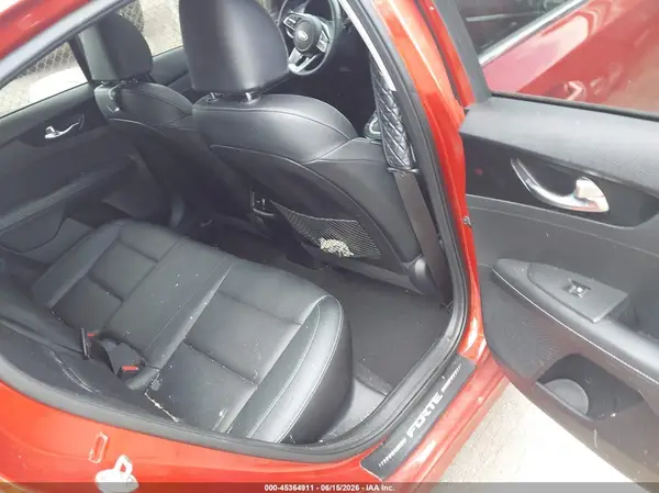 3KPF54AD9KE084768 2019 KIA FORTE - Image 8