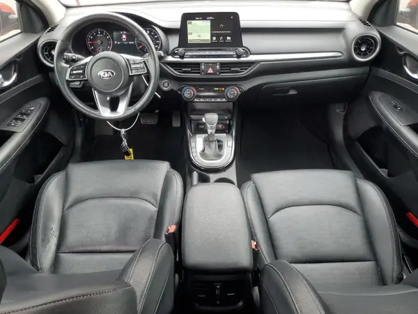 3KPF54AD9KE085368 2019 KIA FORTE - Image 8