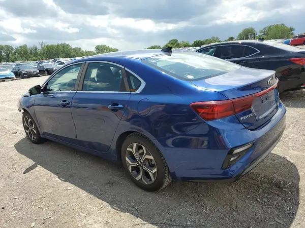 3KPF54AD9KE130292 2019 KIA FORTE - Image 2