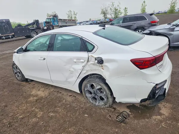 3KPF54AD9LE152634 2020 KIA FORTE - Image 2