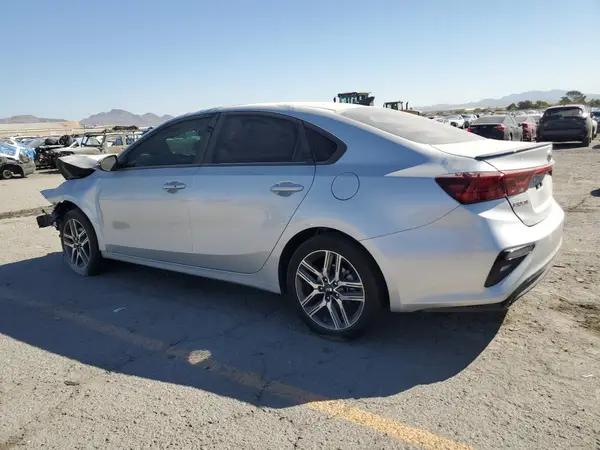 3KPF54AD9LE208121 2020 KIA FORTE - Image 2