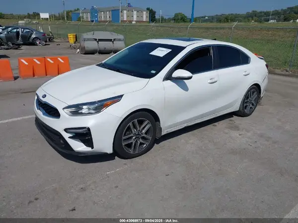 3KPF54AD9LE242415 2020 KIA FORTE - Image 2