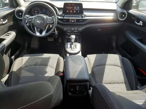 3KPF54AD9ME392235 2021 KIA FORTE - Image 8