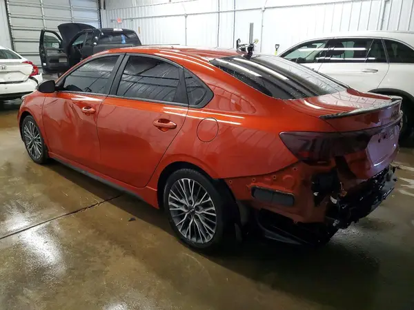 3KPF54AD9NE421010 2022 KIA FORTE - Image 2
