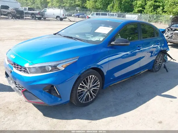 3KPF54AD9NE421489 2022 KIA FORTE - Image 2