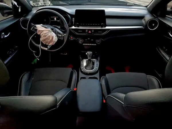 3KPF54AD9NE427521 2022 KIA FORTE - Image 8
