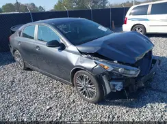 3KPF54AD9NE427552 2022 KIA FORTE